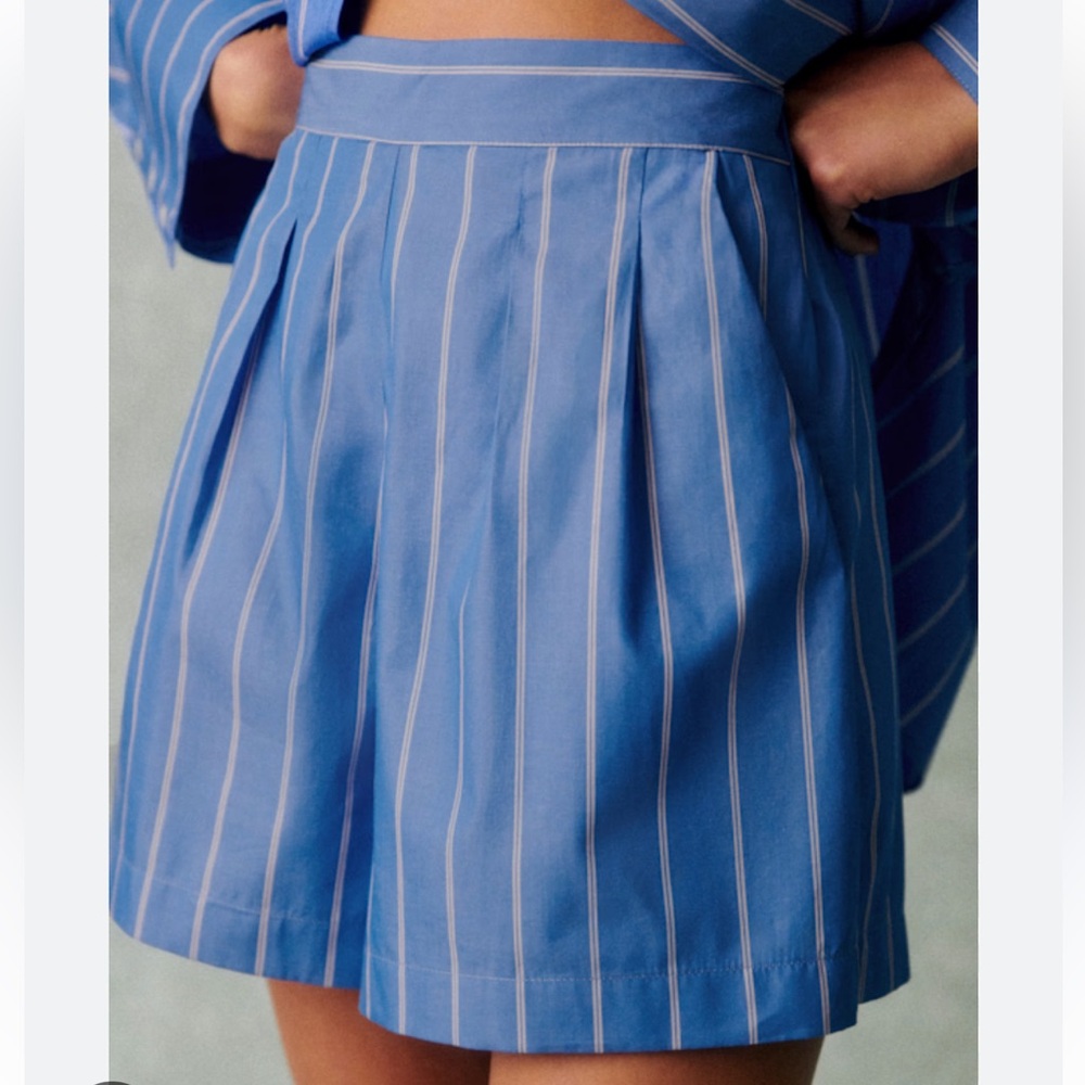 Sezane Nicolo Shorts in Blue Stripe, size 2